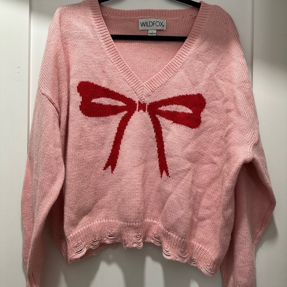 WILDFOX Clemente Intarsia Pink Bow Distressed Sweater Sz L - Picture 2 of 6